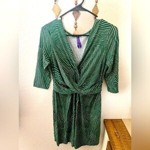 Seraphine Maternity. Size 8. Green